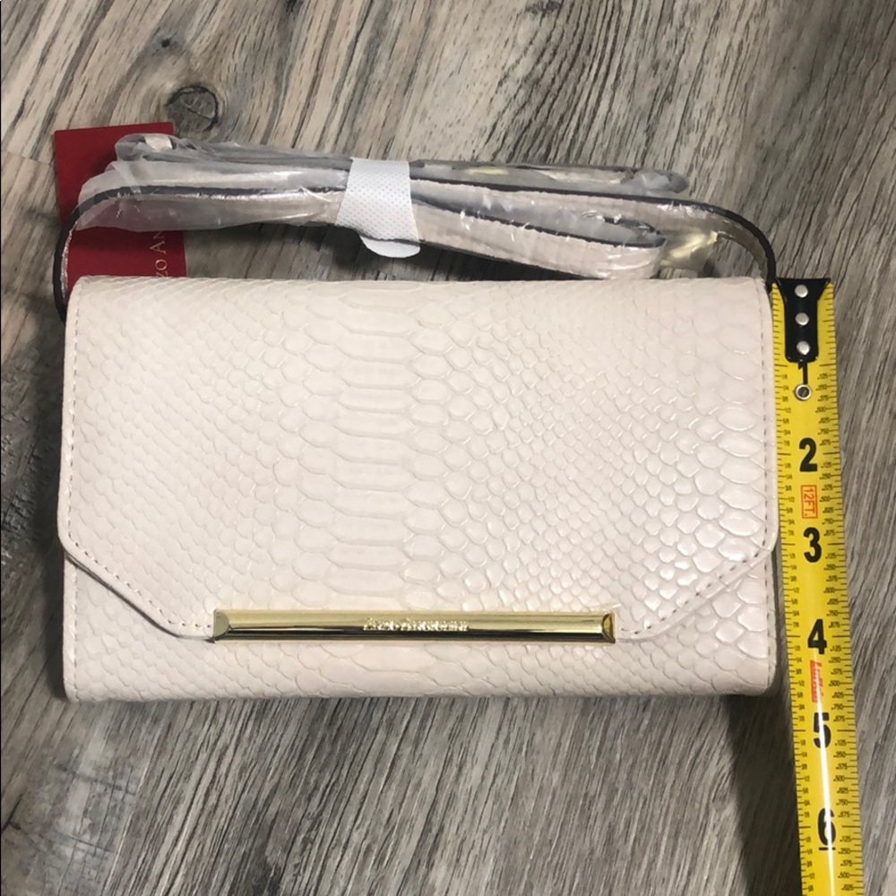 Enzo Angiolini Illen Clutch - Picture 3 of 6